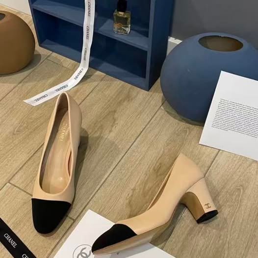 Chanel Beige And Black Leather Cap-Toe Block Heel Pumps