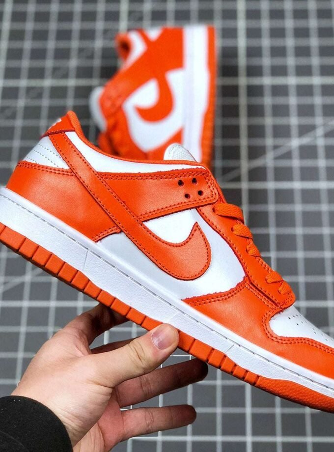 Nike SB Dunk Low Orange Blaze
